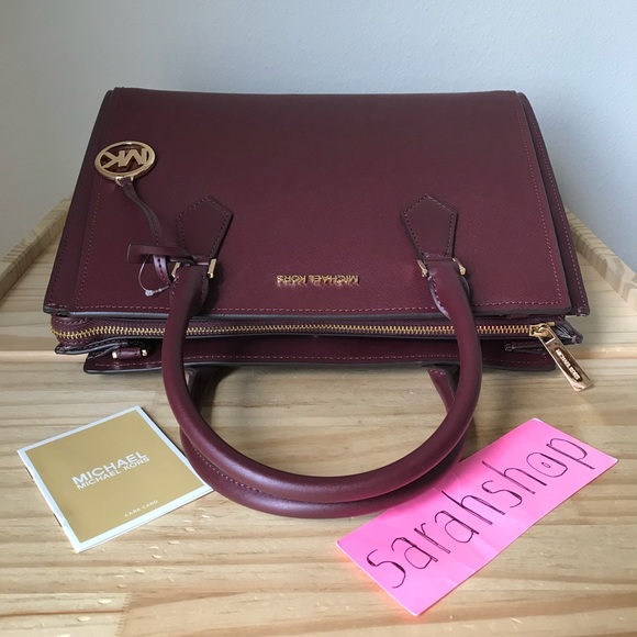 🌼Michael Kors Purse - Picture 5 of 15